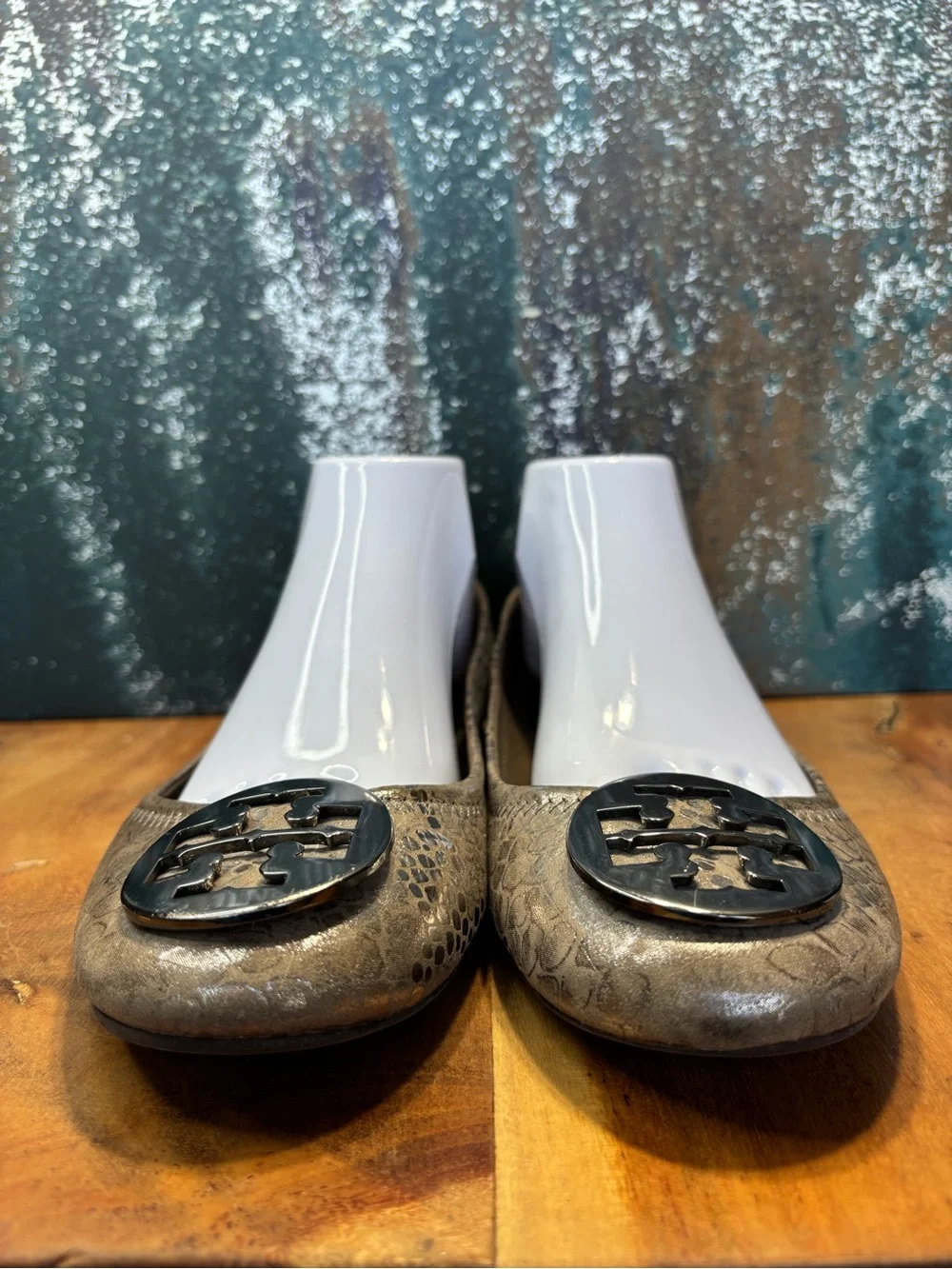 Tory Burch Late 2000’s Classic Metallic Silver Snakeskin Ballet Flats Sz 11 GUC